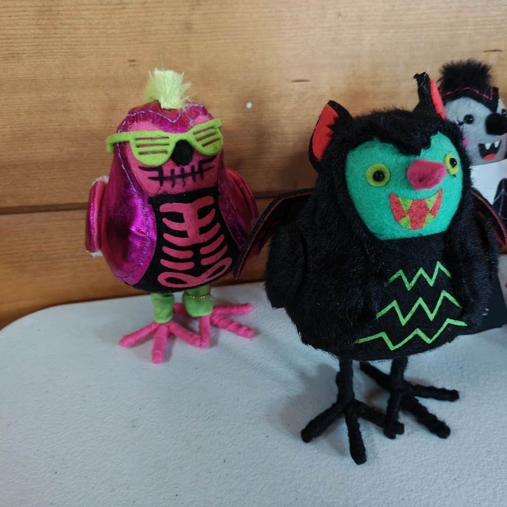 Lot of 6 Target Hyde and EEK Halloween 2024 Glitters Skitter Batrick Franky DC1 - Picture 2 of 4